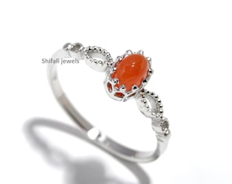 Delicato anello in argento sterling con corniola: anello minimalista con pietre preziose impilate