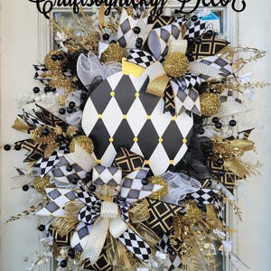 Harlequin Christmas Wreath: Black, White & Gold Holiday Door Decor