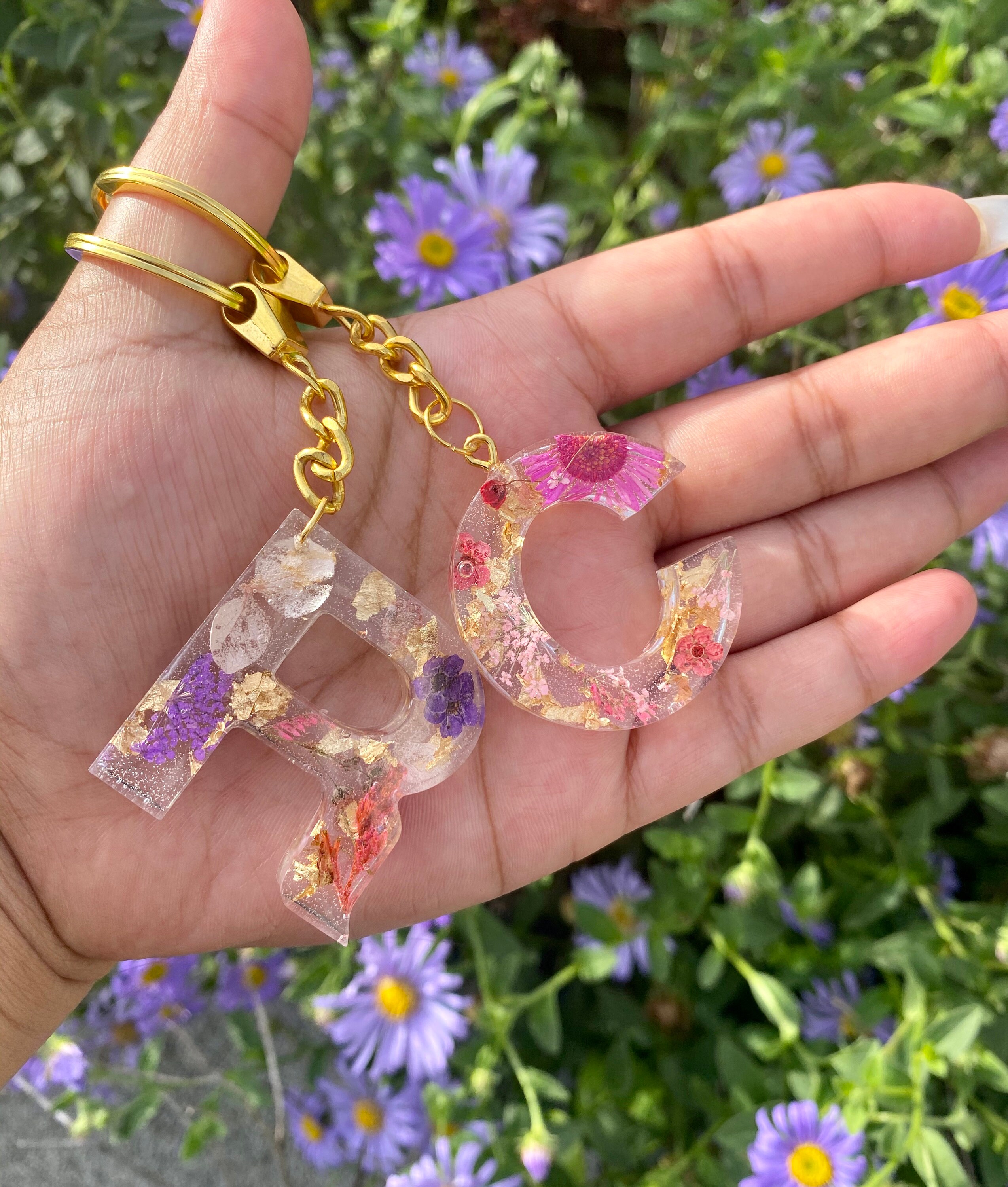PERSONALISED FLOWER KEYRING Resin and dried flower keychain Etsy