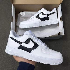 Air Force 1 Custom White Shoes Black Mirror Swoosh Two Tone Retro Sneaker Hand Painted Sneakers Mens Womens Kid Baby All Sizes Made to Order