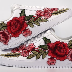 nike floral rose