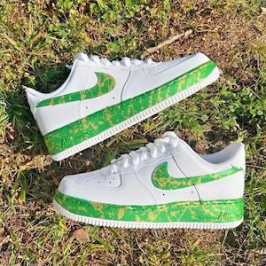 Air Force 1 Custom White Shoes Emerald Green Pearlescent Gold Splatter Retro Graffiti Art Mens Womens Kids Baby All Sizes Made to Order