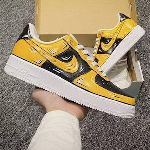 Air Force 1 Cartoon Custom White Shoes "Bumble Bee Black & Yellow" Retro Painted Sneakers Mens Womens Kids Baby All Sizes Made to Order