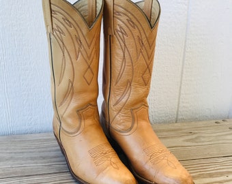 Vintage Frye Campus Mens Tan Leather Cowboy Western Boots Sz 9.5 D 2324 USA