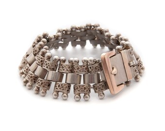 Bracelet Ancien En Argent Massif Avec Breloque XIXème Siècle - Occasion - Argent Sterling
