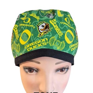 University of Oregon Ducks Scrub cap, Surgical, Medical, Doctor, Nurse, Chemo hat; pixie ponytail bouffant euro, for men and women