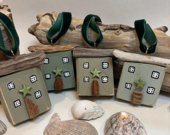 Forest Haven Driftwood Houses – Green Star Christmas Tree Hangers | Eco Coastal Decor | Handmade Reclaimed Driftwood Cottage Ornament