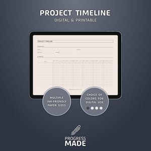 Könnte beinhalten: Eine digitale Projektzeitplan-Vorlage auf einem Tablet-Bildschirm mit beigem Hintergrund, die Abschnitte für Projektübersicht, Startdatum, Frist und ein Raster zur Aufgabenverfolgung enthält. Zwei kreisförmige Abzeichen heben Papierformate und Farben hervor.