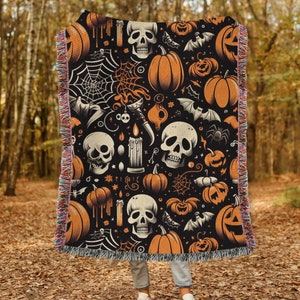 Retro Vintage Spooky Season Halloween Woven Throw Blanket, Vintage Jack-o&#39;-lantern Woven Tapestry, Halloween watching Movie Blanket Throw
