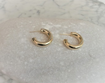 Dainty Stud Earrings, Gold Hoop Earrings, Unique Silver Earrings, Minimalist Hoops, Gold Earring Stud, Vintage Statement Earring, Ear Cuff