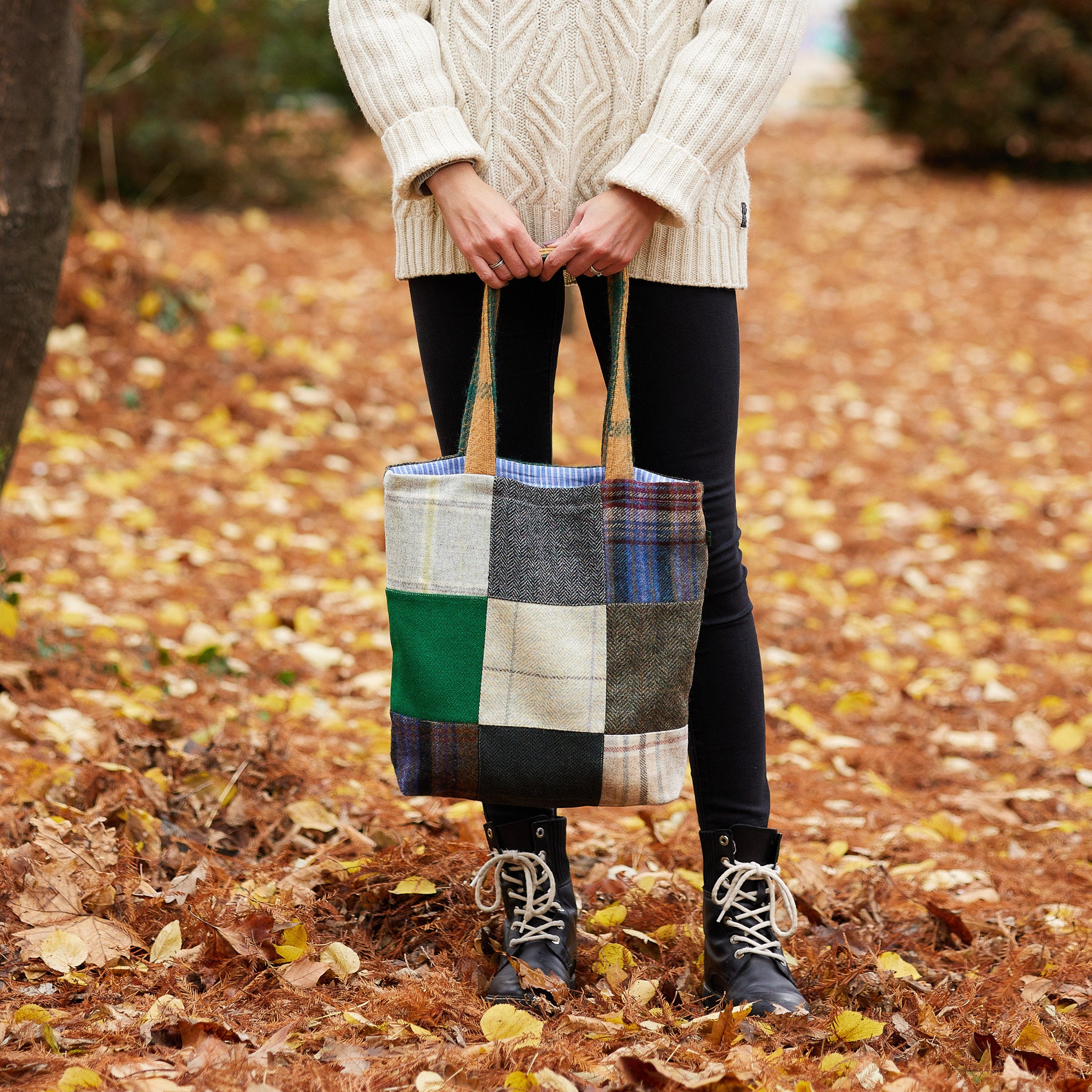 【GRACE U】Grace Plie Tweed Middle Bag Grace Plie Middle Bag (White)
