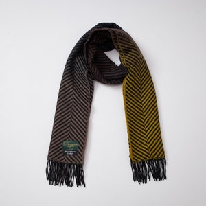 Irish - 100% Supersoft Lambswool Stola - Gelb / Brauner Fischgrät - Handmade - Irland - One Size - Unisex