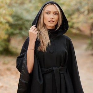 Irish - Donegal Tweed Hooded Belted Cape / Poncho - Jet Black - Ireland - Handcrafted - Ladies - One Size - Long