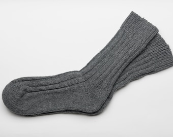 Chaussettes de marche en laine irlandaise - Gris foncé - Fabriquées à la main