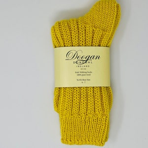 Irish wool socks -Lemon - Handcrafted Size M = UK 4-7  (EUR 37-41  /  US 5.5 -8.5)