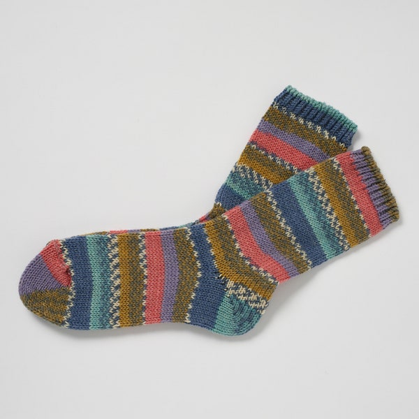 Calcetines para caminar de lana irlandesa - Fairisle morado/rosa - Hechos a mano - Talla M = Reino Unido 4-7 (EUR 37- 41 / EE.UU. 5,5 - 8,5)