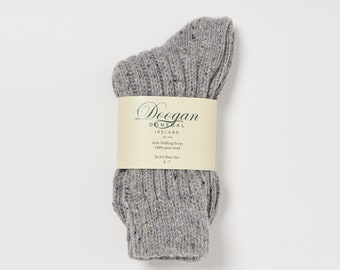 Chaussettes en laine irlandaise Donegal - Gris argenté moucheté - Fabrication artisanale Taille M = 4-7 UK (37-41 EUR / 5,5 -8,5 US)