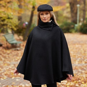 Irlandaise Cape/poncho en tweed du Donegal Noir de jais Irlande Artisanat Femme Taille unique Long image 6