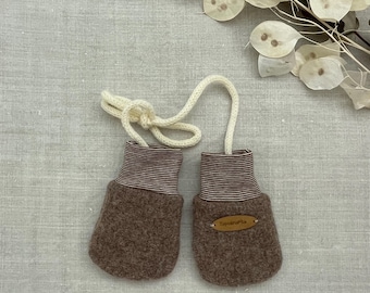 Baby gloves without thumbs, made from wool, individually made to your specifications!