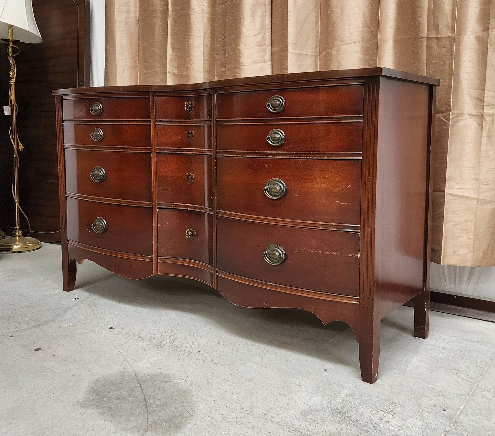 Vintage Dixie Serpentine Dresser for Custom Lacquer FREE SHIPPING Etsy