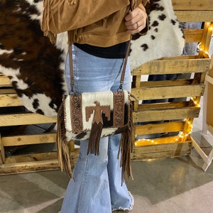 Haida Hand Tooled Detail Cowhide Crossbody Clutch Bag | Wild Wild West | TRAVELTELI 10
