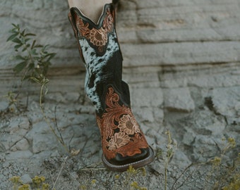 Square toe cowhide cowboy boots