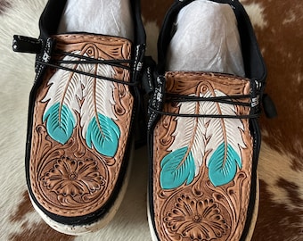 Feather tooled shoes