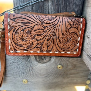 Leather wallet crossbody