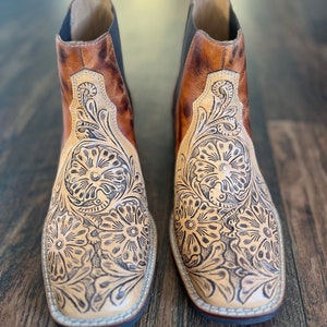 Punzierte Stiefel mit quadratischer Kappe Bild 3