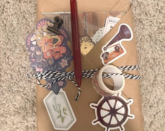 Junk Journal Starter Kit : kit pour débutants mystère