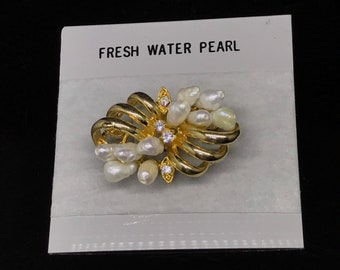 Vintage brooch new old stock freshwater pearl wedding prom bridesmaid