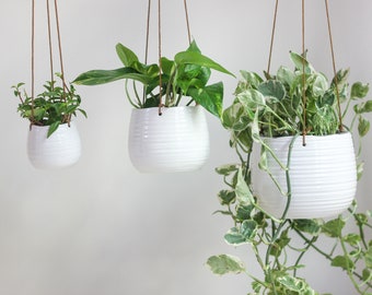 Modern Ribbed Glossy White Ceramic Hanging Planter Pot