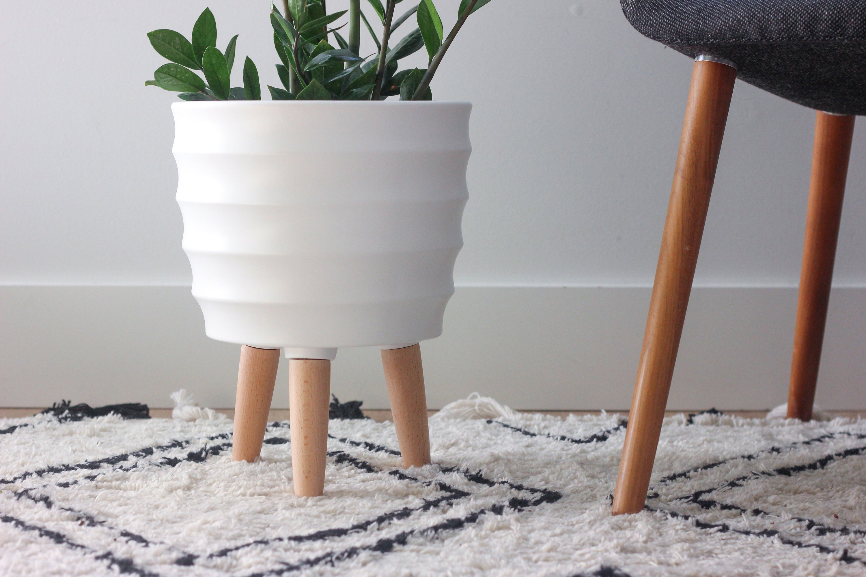 matt white plant pot