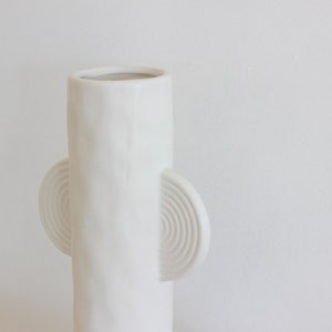 Jarrón escultural de cerámica esmaltada texturizada VENTA DE LIQUIDACIÓN imagen 5