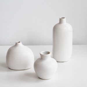 Ceramic Bud Vase for Dried Flowers in Matte White image 9