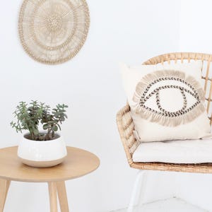Large Orchid planter in White Ceramic on Beige 画像 5