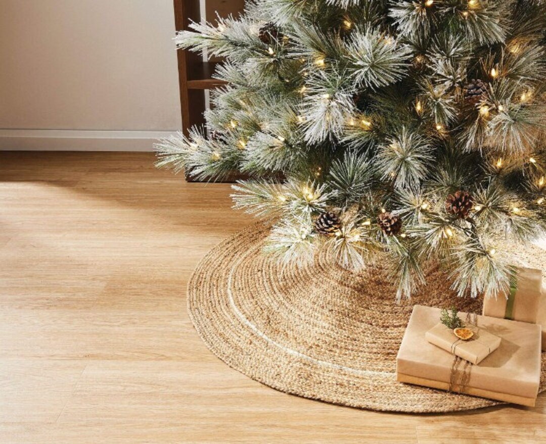 Jute Christmas Tree Skirt 