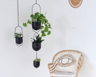 Tiered Hanging Minimalist Matte Black Metal Oval Hanging Planter