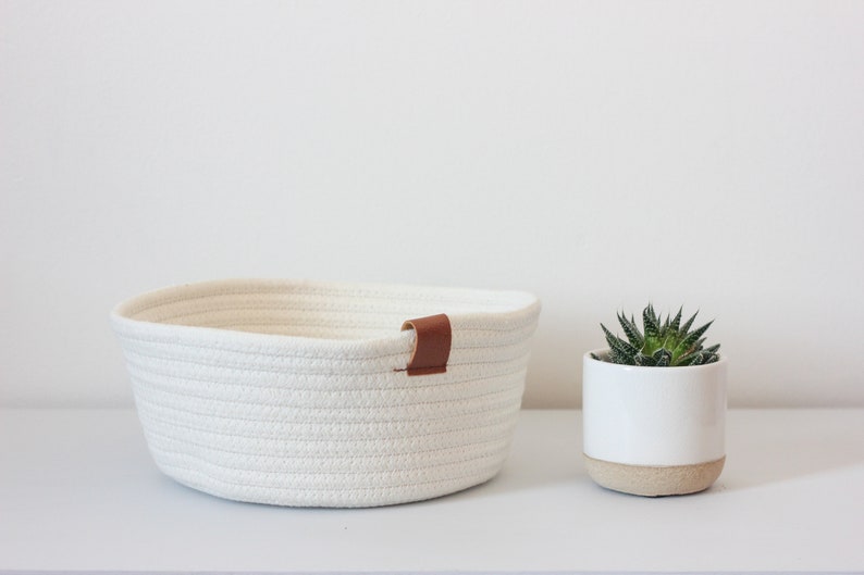 White Woven Cotton Rope Round Basket with Leather Accent Etsy