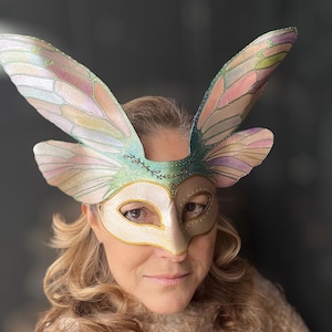 Handmade Leather Faerie Wing Mask – Iridescent Pastel Dragonfly Costume Mask for Fantasy, Masquerade, Cosplay & Festivals