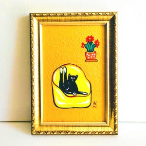 Chat noir sur une chaise jaune et un pot de fleurs avec un cactus en fleurs Art mural oeuvre d'art murale Art floral Illustration portrait de chat Cadeau