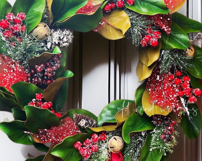 Winter Magnolia Wreath, Christmas MagnoliaWreath, Snowy Pine Magnolia Wreath, Christmas Gift Idea, Wreath Decor, Ember