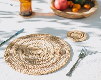 Placemats with Holder / Wicker woven placemats / Placemat set of 4,6 and 8 / Protect your dinning decor in style Birthday gift