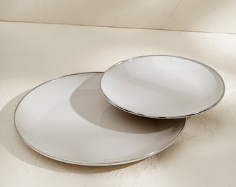 White Enamel Dinner Plates, Vintage Camping Plates (20/27cm)