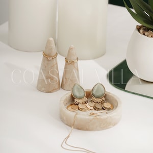 Beige Marble Cone Ring Holder Set – Elegant Jewelry Storage