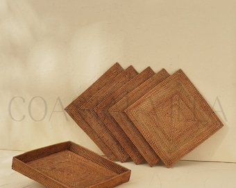 Umweltfreundliche 35 x 35 cm Honigbraune Rattan Tischsets mit Halter - Set von 4, 6 oder 8 | Strapazierfähige Korb-Tischsets für den täglichen Tischschutz