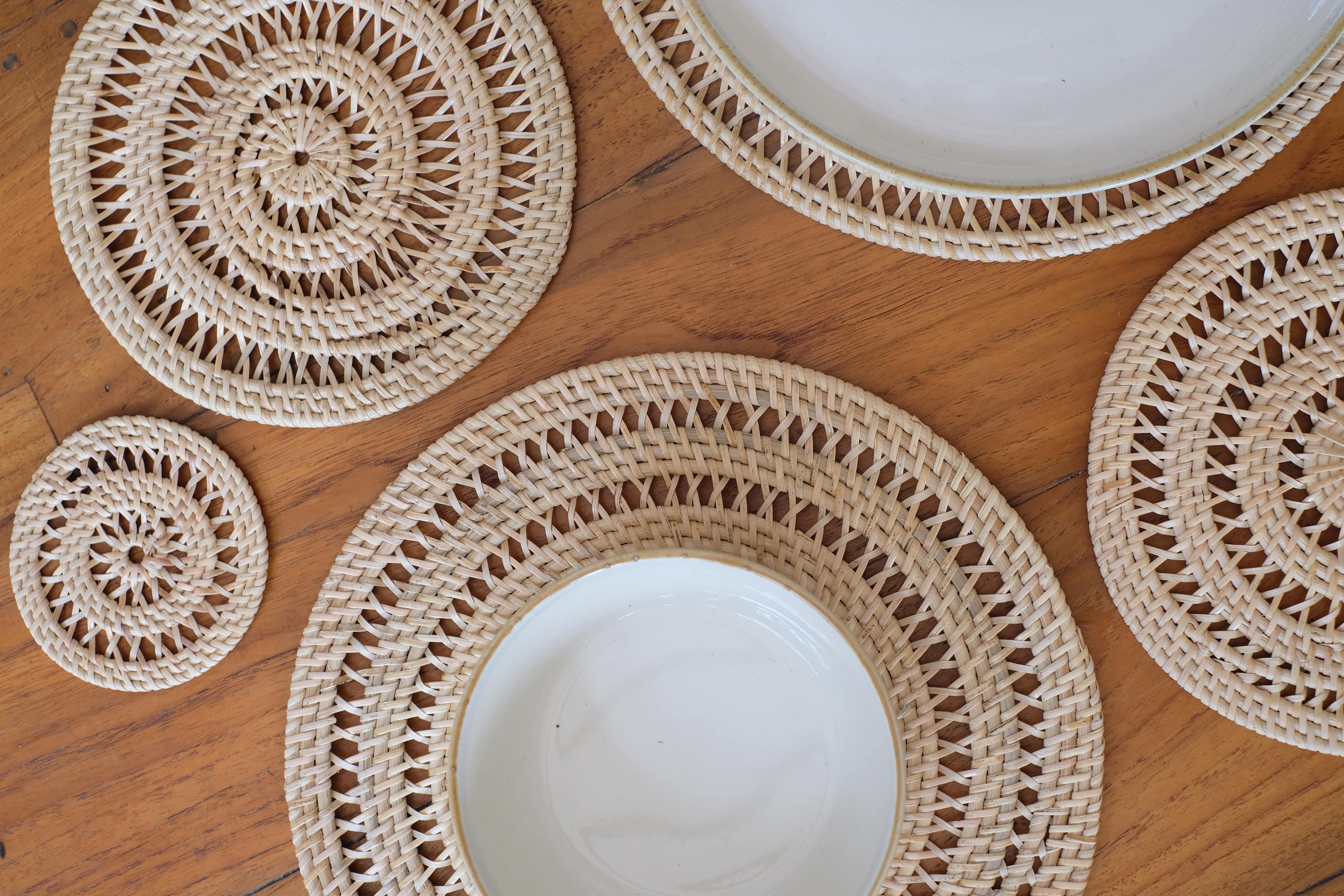 Shell spiral placemat/ Rattan Placemat / Wicker placemat. Etsy