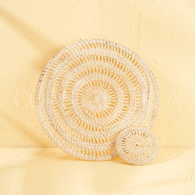 Shell Spiral Placemat/ Rattan Placemat / Wicker Placemat. Etsy UK