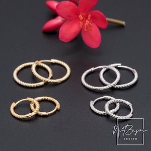 Verdrehte Huggie Hoops Ohrring, Silber Huggie Hoop Ohrringe, verdrehte Ohrringe, Huggie Hoop Ohrring, Silber Ohrringe, Gold Creolen