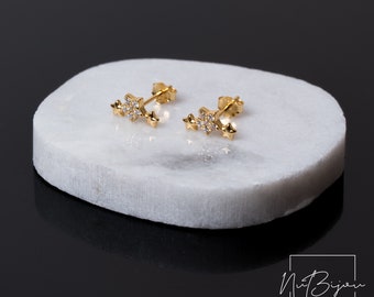 Tiny triple star Stud earrings, Cz stud earrings, Minimalist earrings, Dainty earrings, Gold earrings,Dainty earrings, Celestial earrings